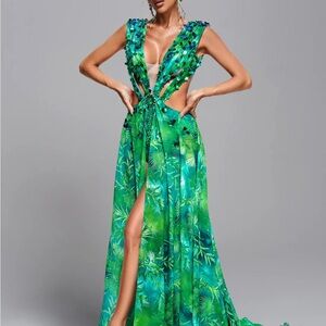 Elegant Green Evening Gown